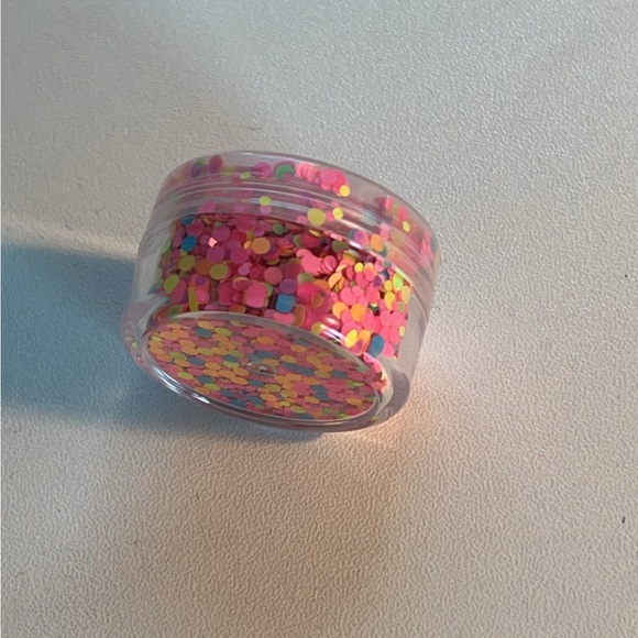 6 Color Nail Confetti - Picture 5 of 11